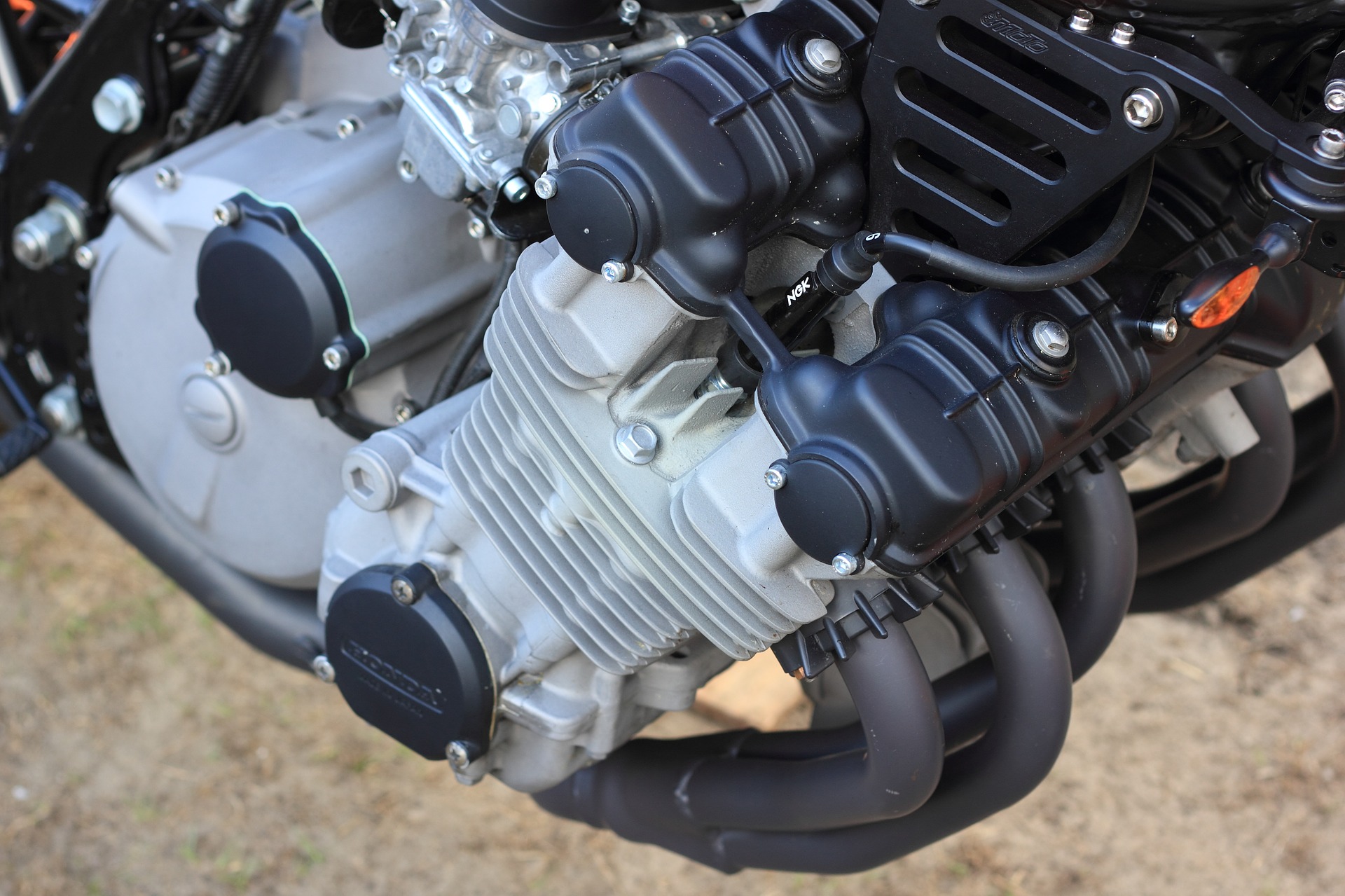 Mesin Sepeda Motor, sumber Indoparts