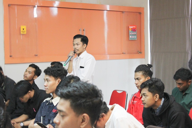 Achievement Motivation Training “Karakter yang Harus Dimiliki agar Mempunyai Daya Saing di Dunia Kerja pada Era Teknologi”