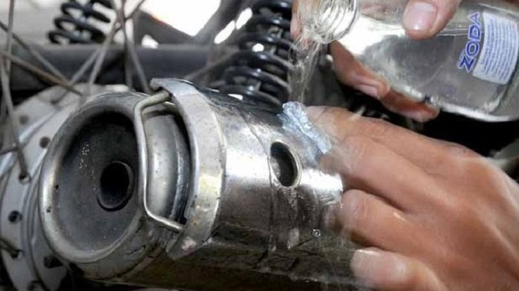 Informasi terkait berbagai cara menghilangkan karat motor Informasi terkait berbagai cara menghilangkan karat motor, Sumber: belitung.tribunnews.com