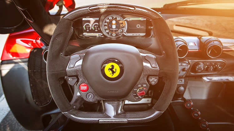 Gambaran dari steering wheel Gambaran dari steering wheel, Sumber: topgear.com